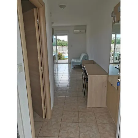 Family Duplex With Terrace In Corsica Hébergement de vacances Linguizzetta
