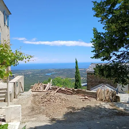 Hébergement de vacances Family Duplex With Terrace In Corsica Linguizzetta